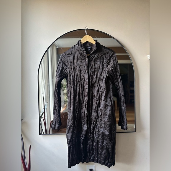 EILEEN FISCHER | crinkle fabric satin split back jacket | size medium - Picture 2 of 6